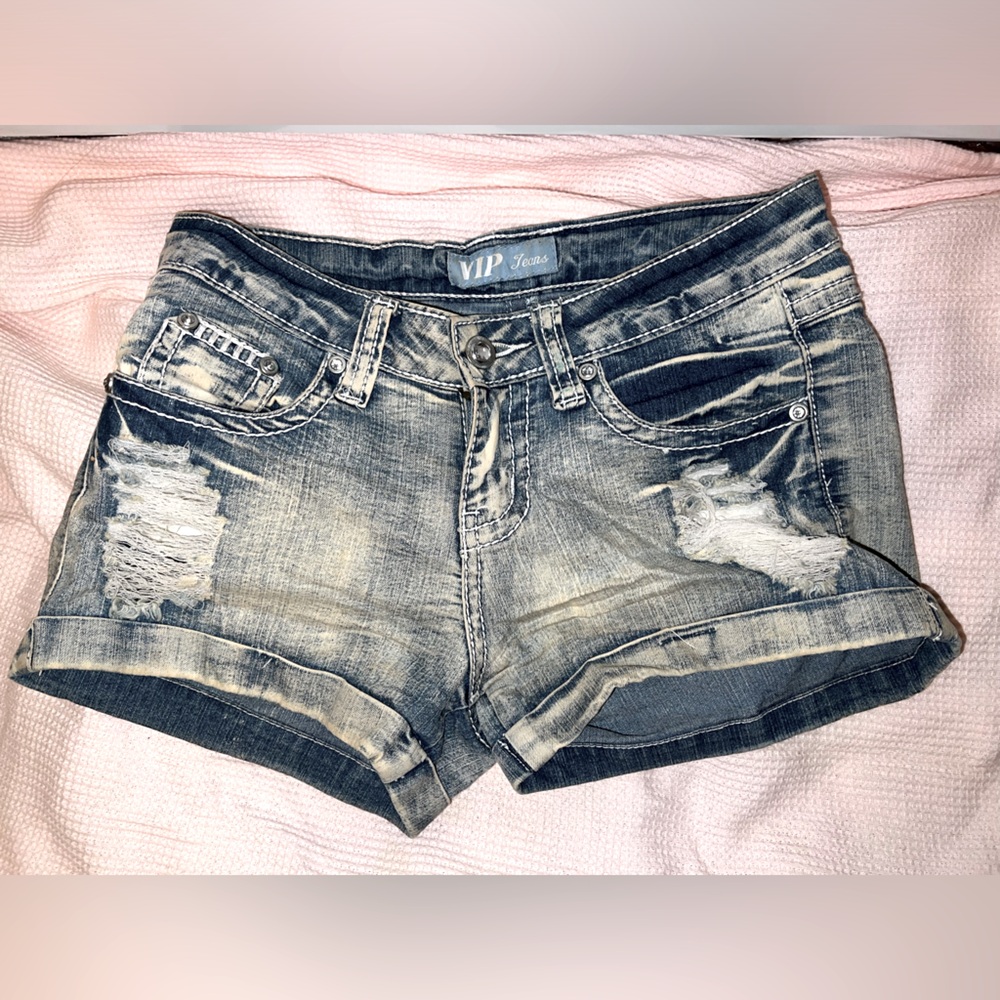 Stretchy butt enhancing ripped distressed jeans shorts